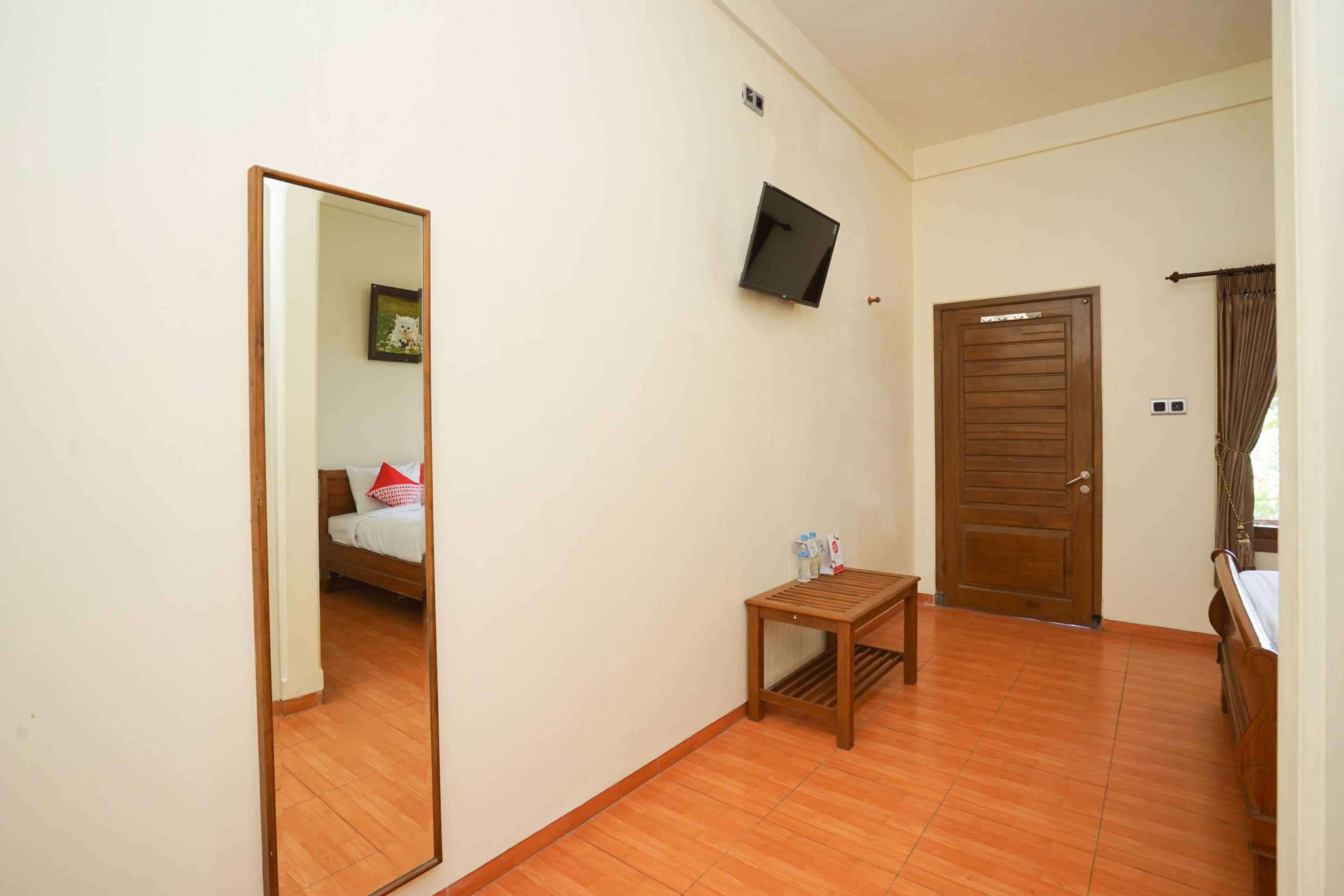 Hotel Bumi Bermi Permai Near Bermi Eco Park Mitra Reddoorz Probolinggo Exterior foto